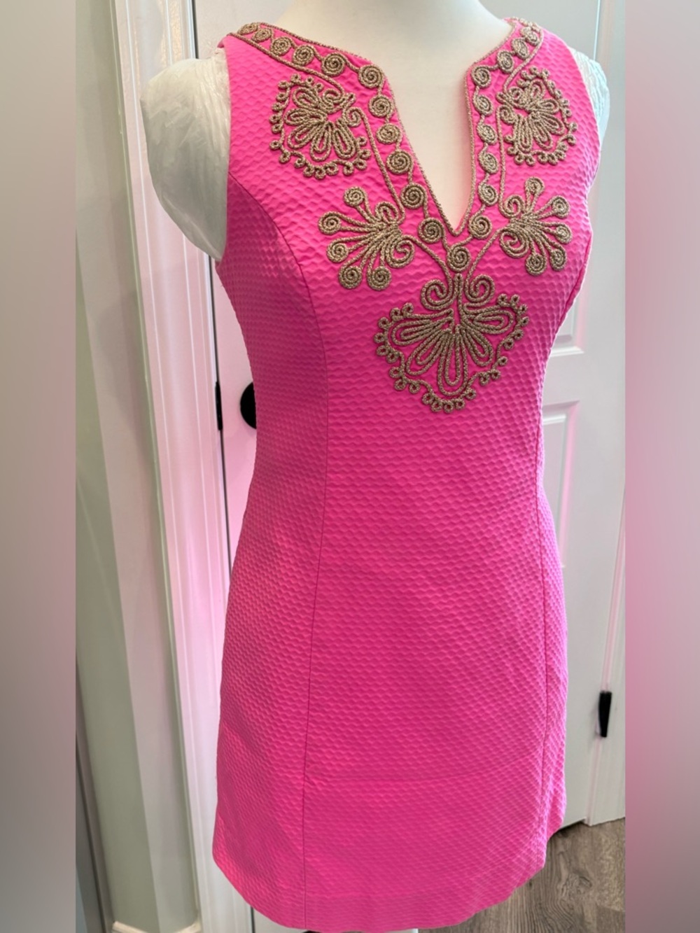 Lilly Pulitzer Hot Pink Textured Dress with Gold  Embroidery Trim Size O